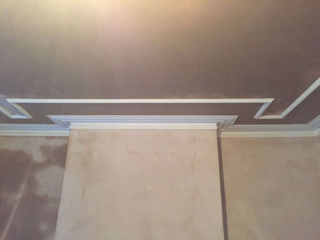 Cornice / decorative plastering